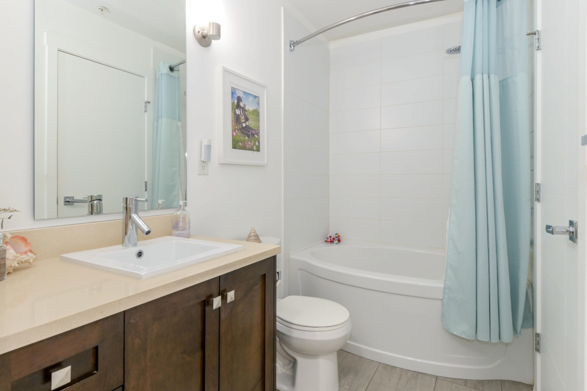 Staircase Photo of 410 2242 Whatcom Road, Abbotsford, BC