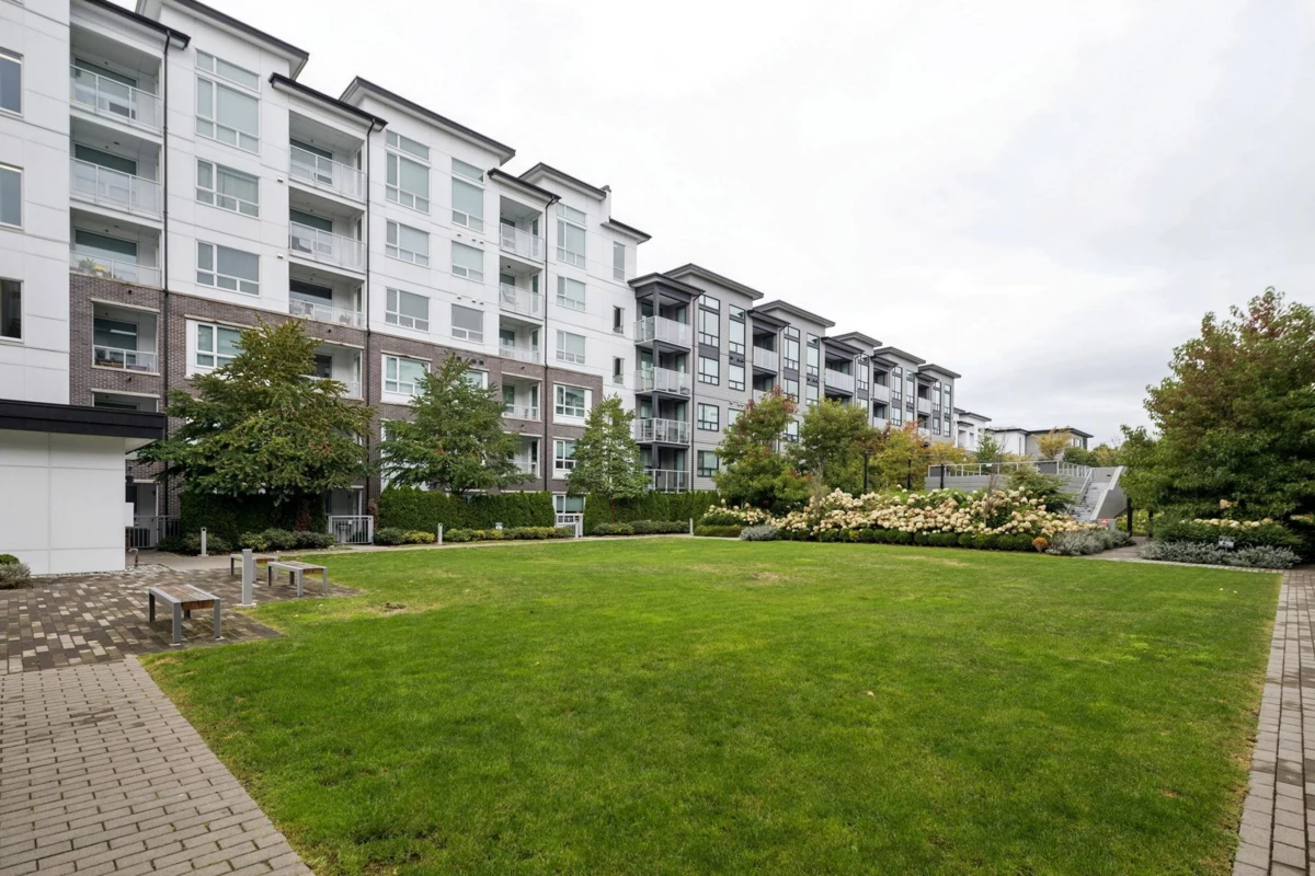 Backyard Photo of 326 9213 Odlin Road, Richmond, BC