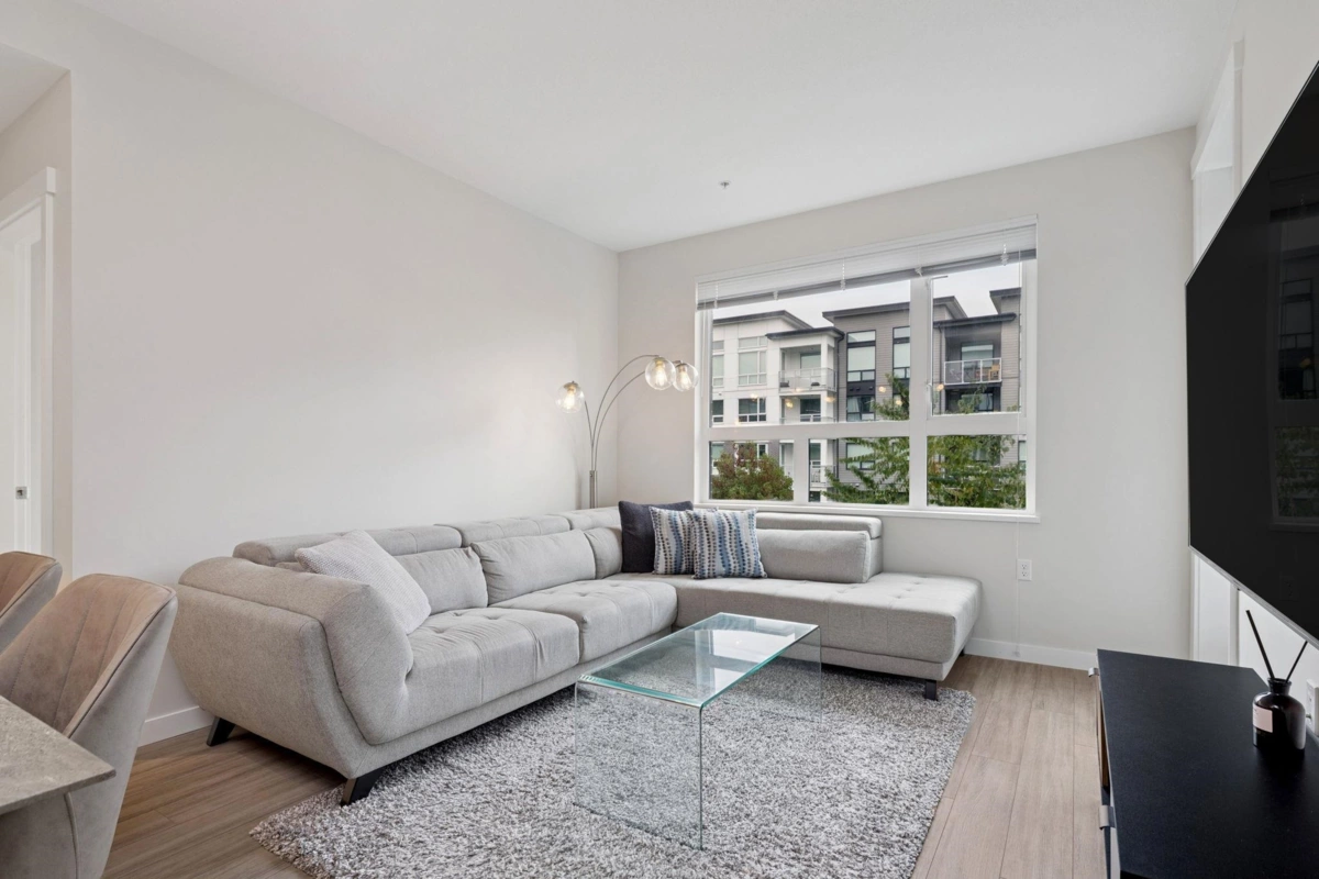 Dining Area Photo of 326 9213 Odlin Road, Richmond, BC