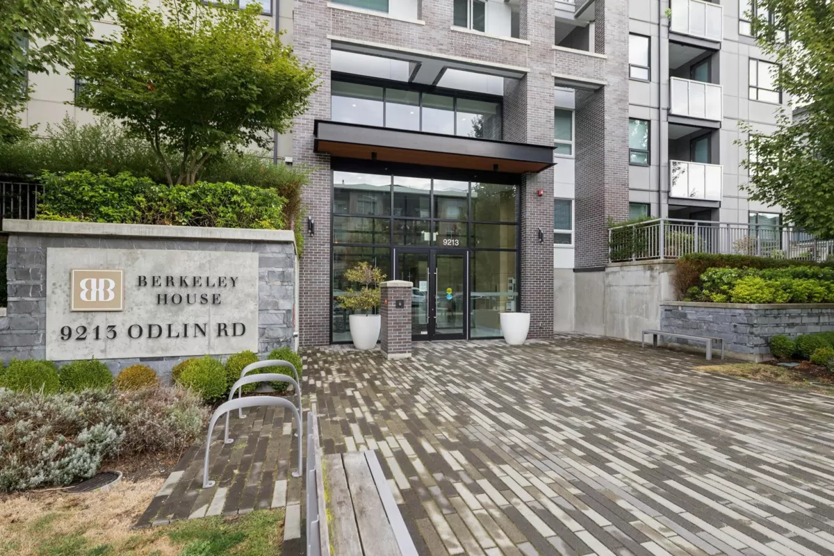 Living Room Photo of 326 9213 Odlin Road, Richmond, BC