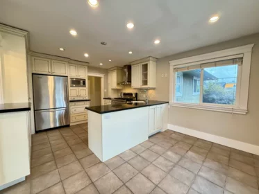 Kitchen Island Photo of 6525 Carnegie Street, Burnaby, BC