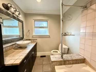 Powder Room Photo of 6525 Carnegie Street, Burnaby, BC