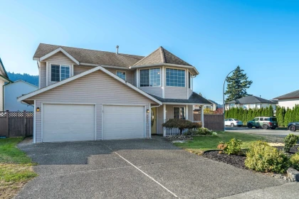 44546 Moore Avenue, Chilliwack, BC, Chilliwack — Single Family Residence for sale