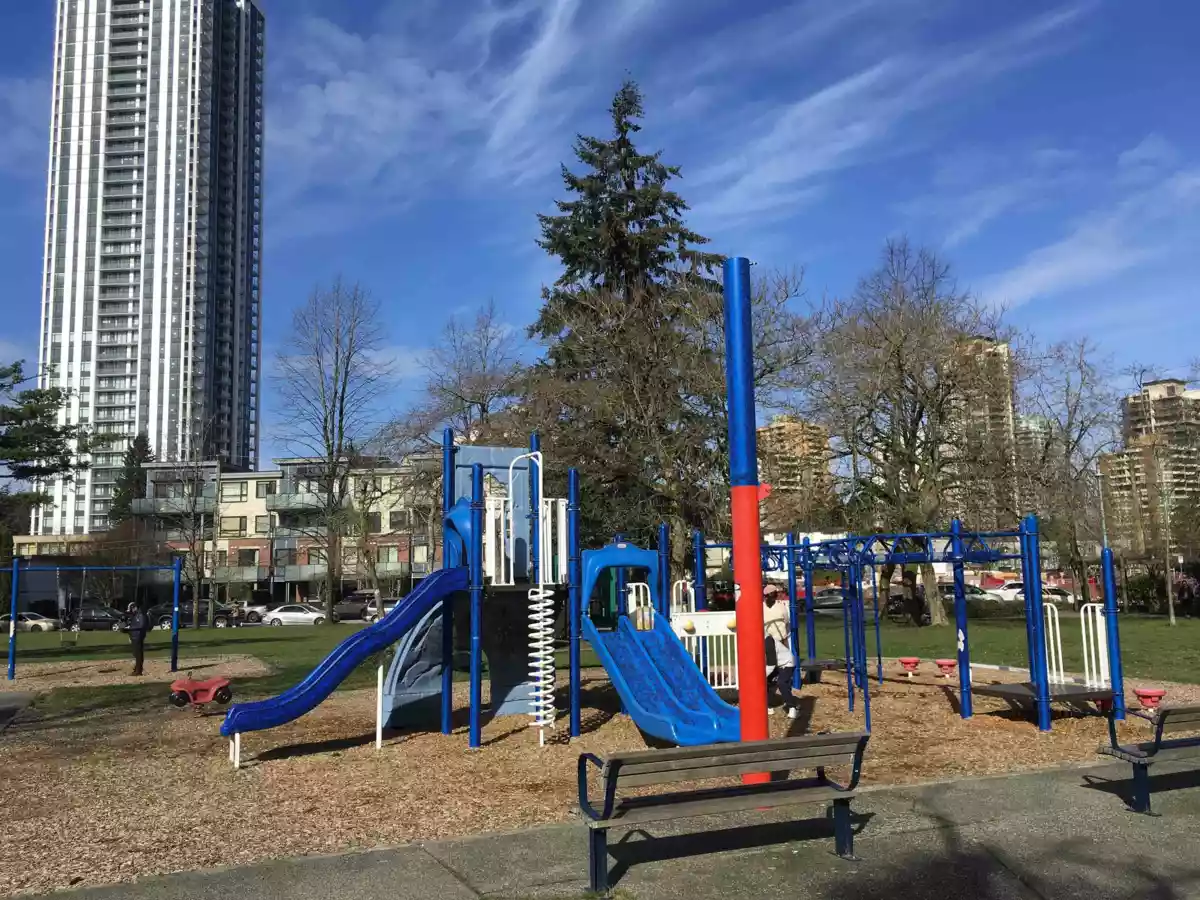 Community Amenities Photo (Clubhouse) of 303 6398 Silver Avenue, Burnaby, BC