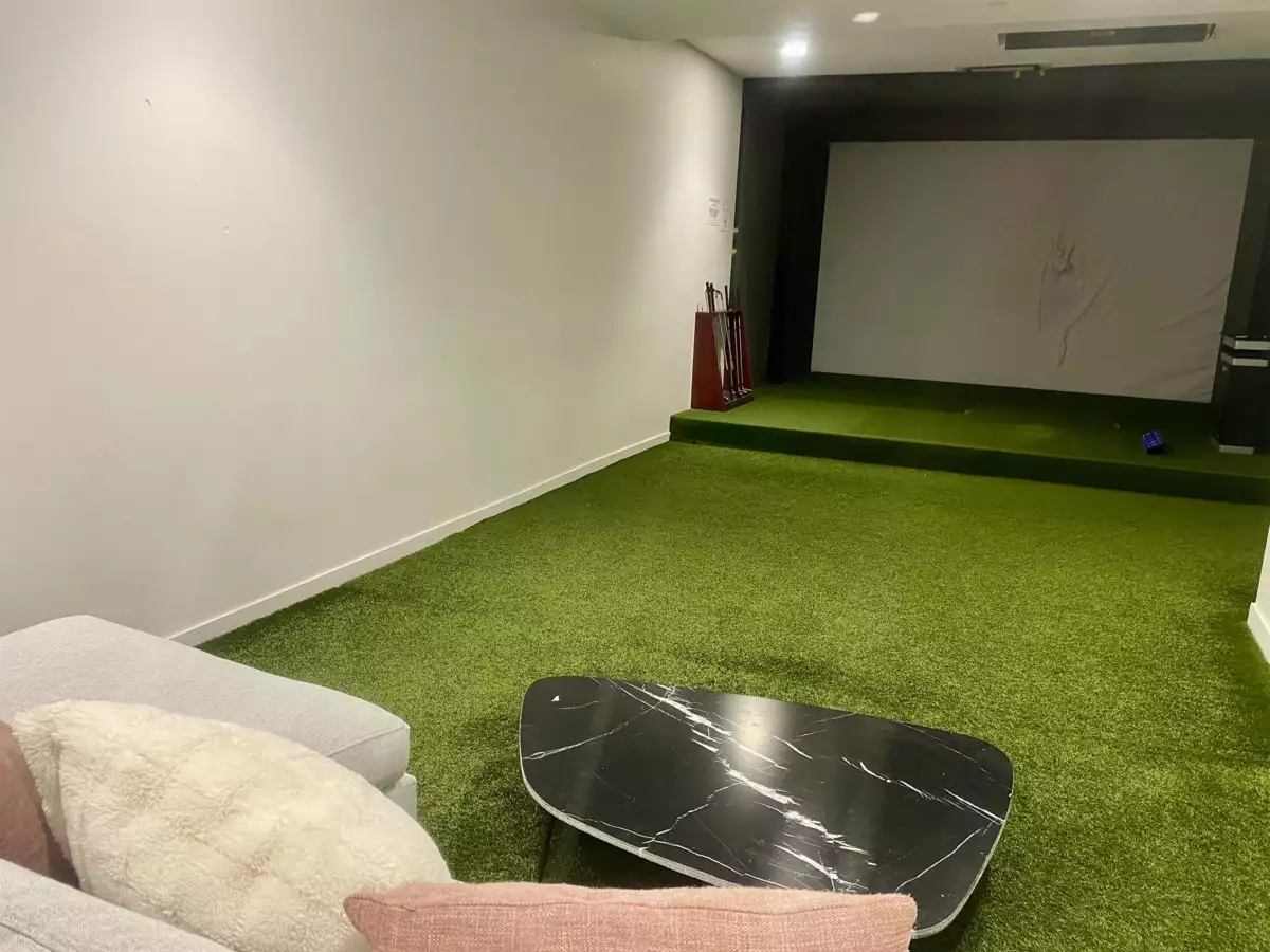 Front Yard Photo of 303 6398 Silver Avenue, Burnaby, BC