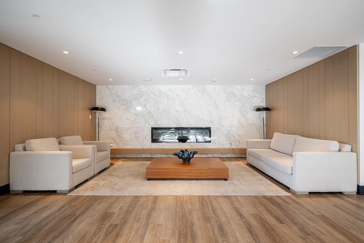 Hot Tub / Spa Photo of 303 6398 Silver Avenue, Burnaby, BC