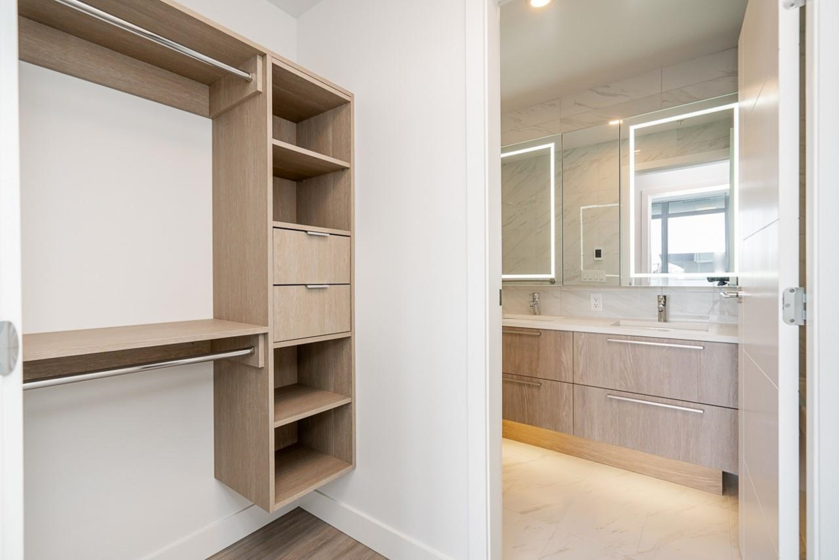 Office / Den Photo of 303 6398 Silver Avenue, Burnaby, BC