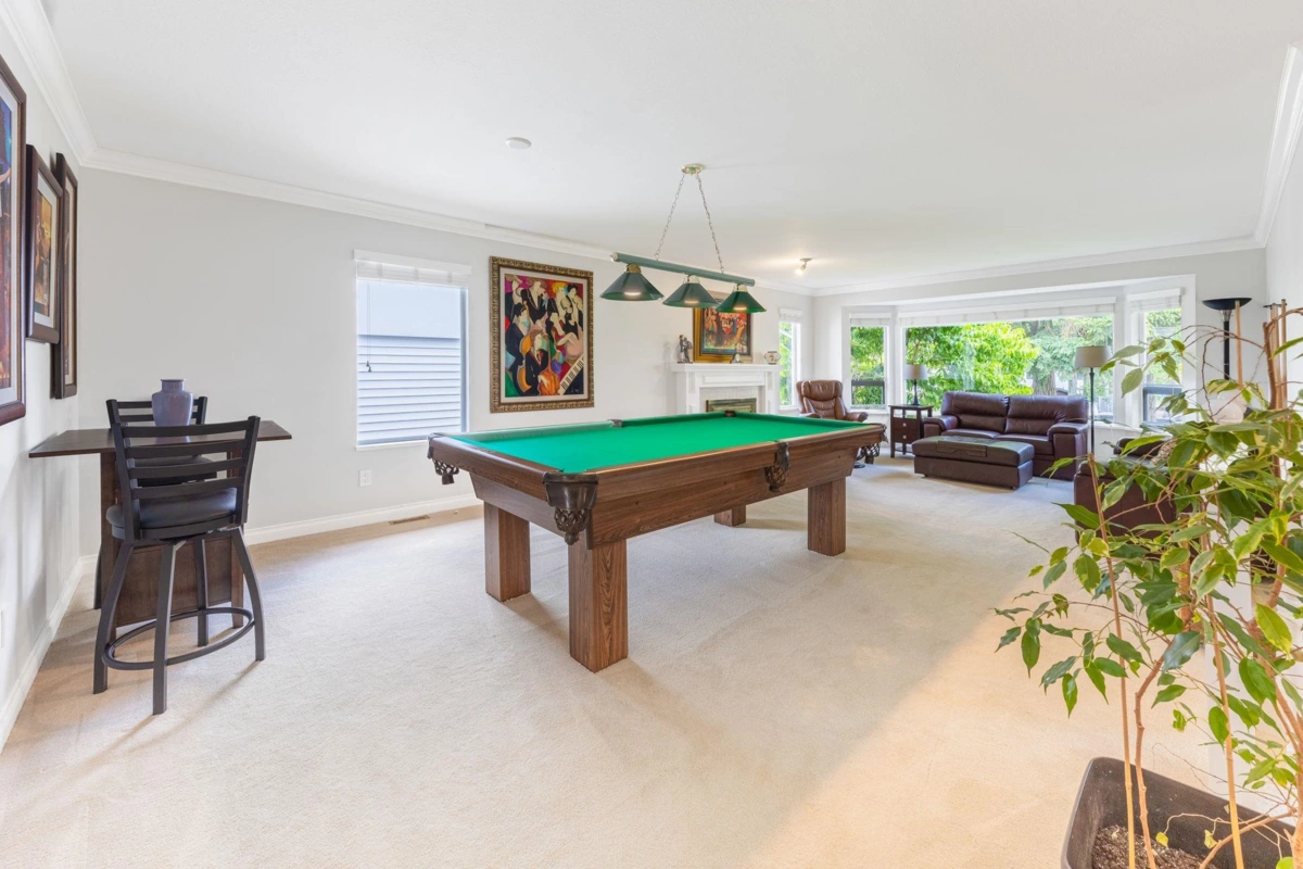 Kitchen Island Photo of 11458 90 Avenue, Delta, BC