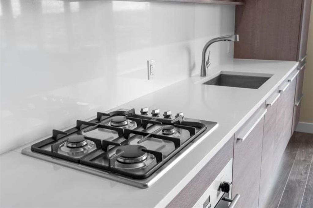 Pantry Photo of 809 2008 Rosser Avenue, Burnaby, BC