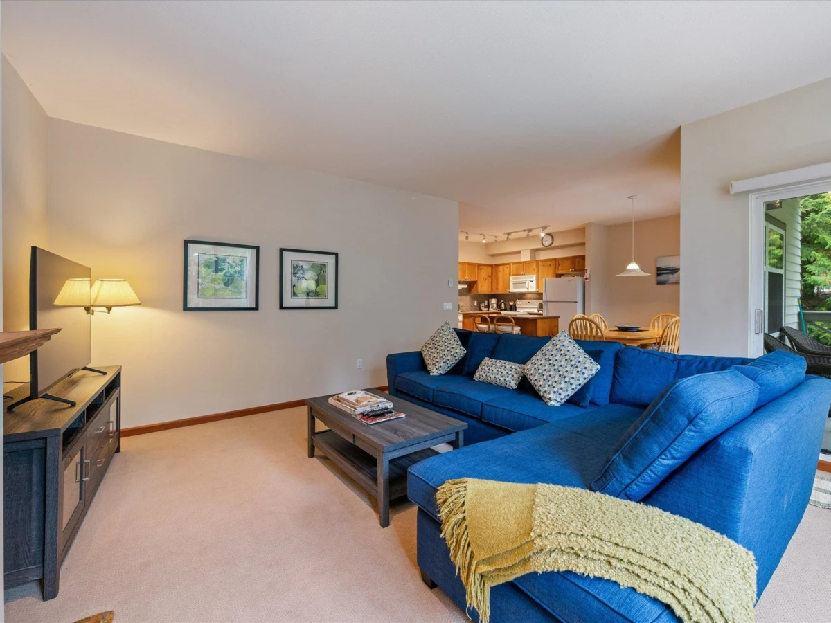 Kitchen Island Photo of 203 3300 Ptarmigan Place, Whistler, BC