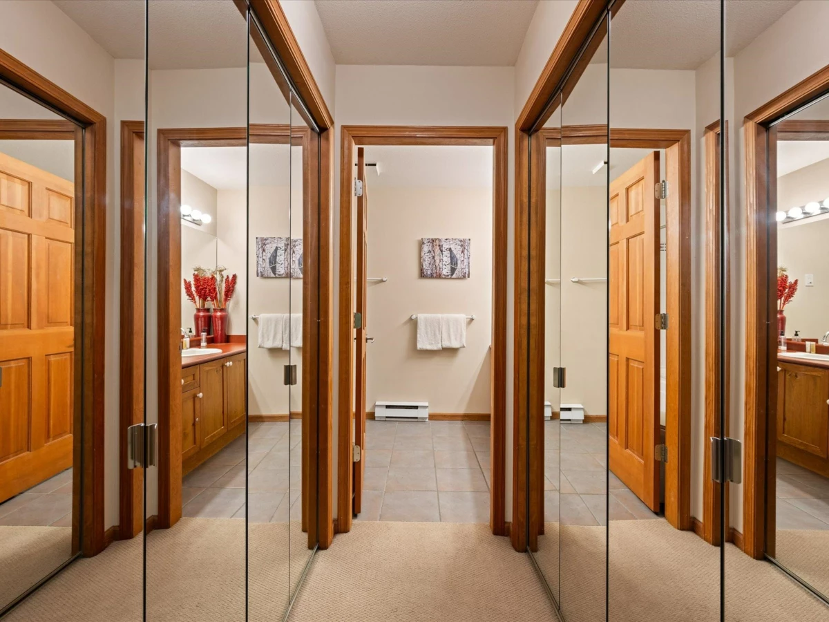 Office / Den Photo of 203 3300 Ptarmigan Place, Whistler, BC