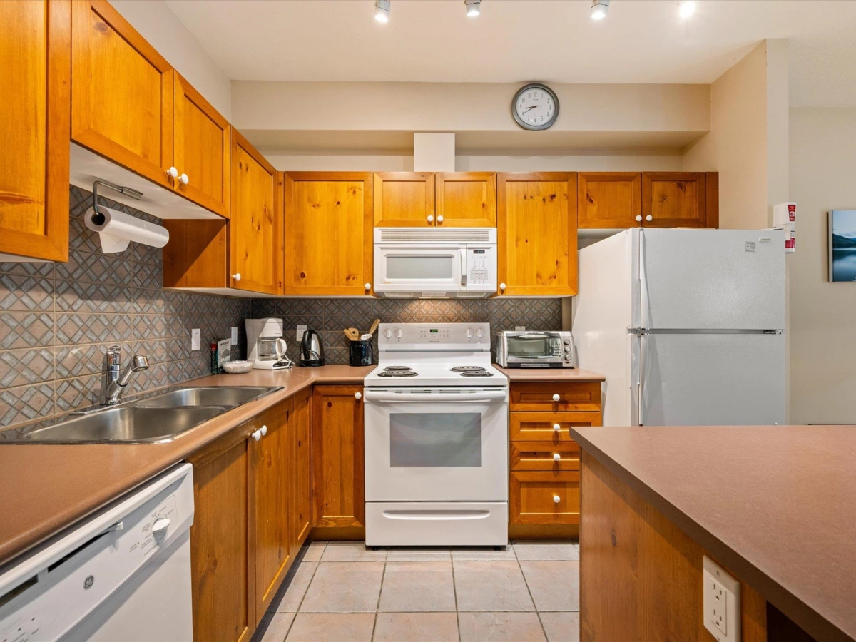 Walk-In Closet Photo of 203 3300 Ptarmigan Place, Whistler, BC