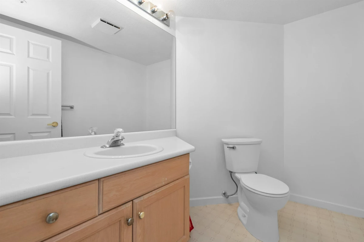 Loft / Bonus Room Photo of 317 378 Esplanade Avenue, Harrison Hot Springs, BC