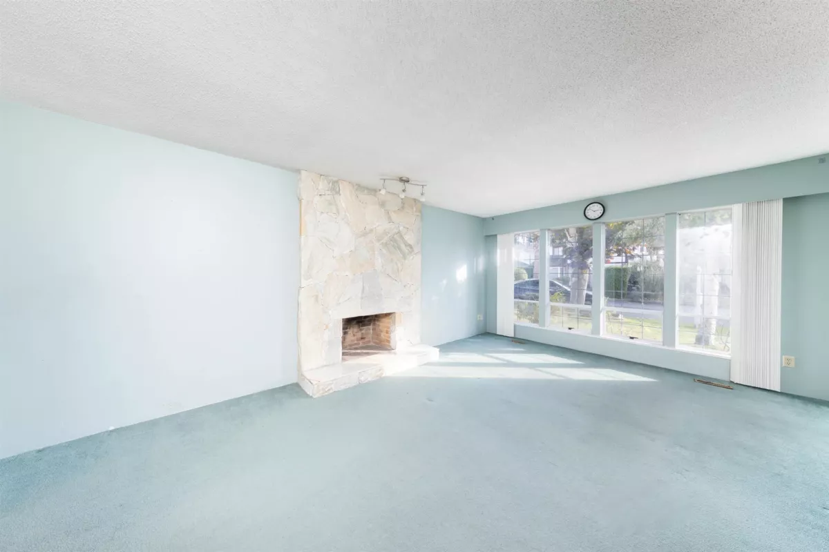 Guest Bathroom Photo of 8691 Doulton Place, Richmond, BC