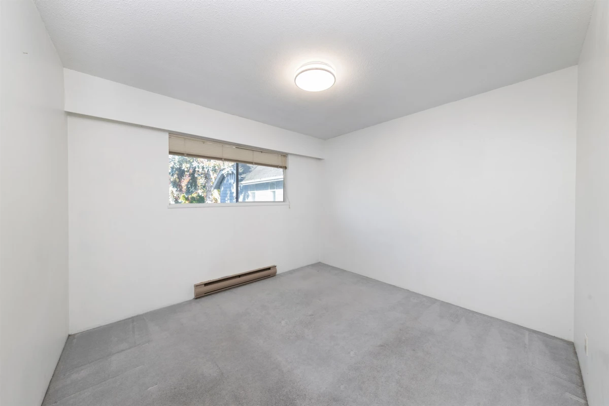 Kitchen Island Photo of 8691 Doulton Place, Richmond, BC