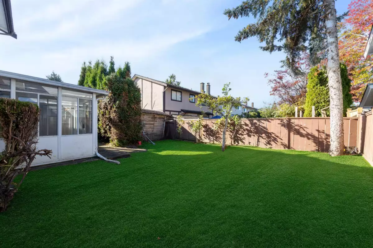 Swimming Pool Photo of 8691 Doulton Place, Richmond, BC
