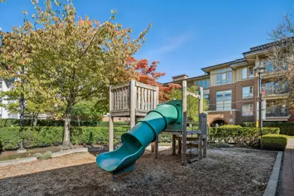 Backyard Photo of 1215 5115 Garden City Road, Richmond, BC