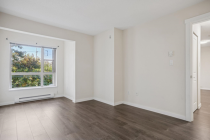 Powder Room Photo of 1215 5115 Garden City Road, Richmond, BC