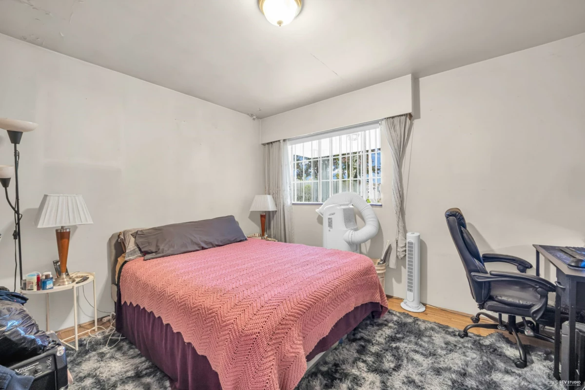 Breakfast Nook Photo of 4307 Venables Street, Burnaby, BC