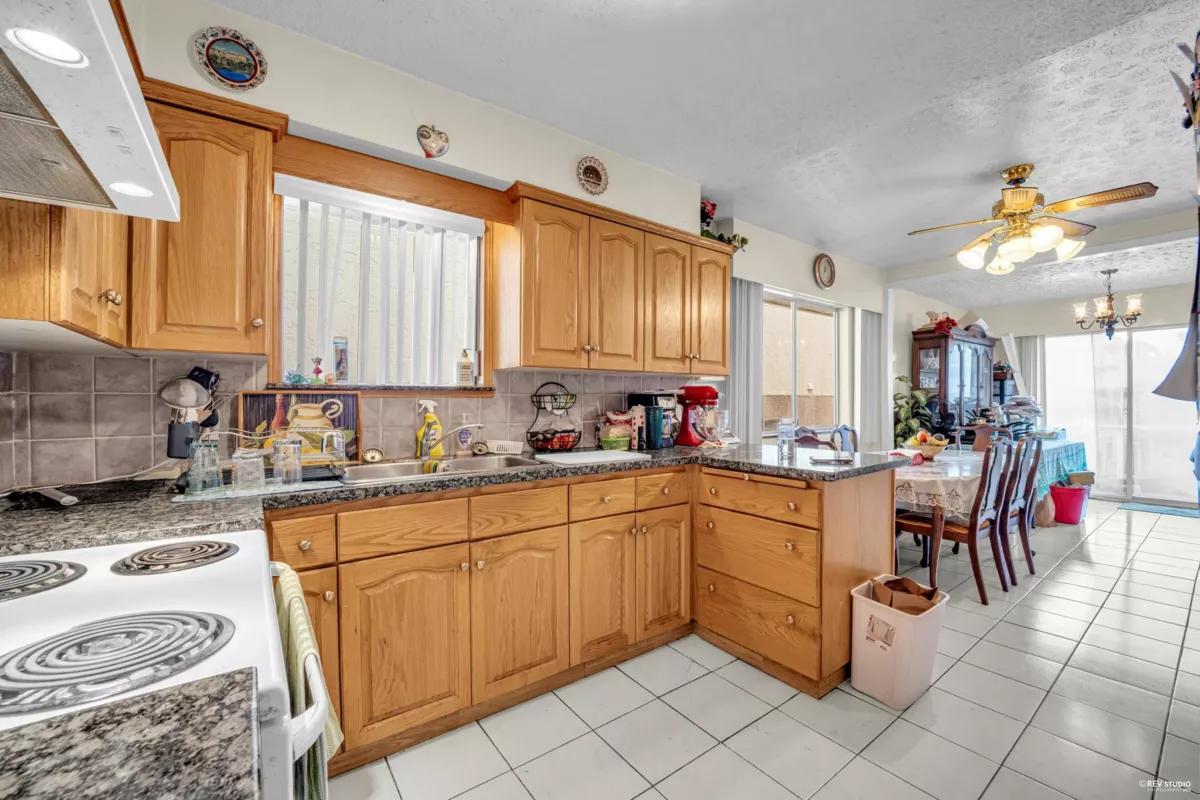 Family Room Photo of 4307 Venables Street, Burnaby, BC