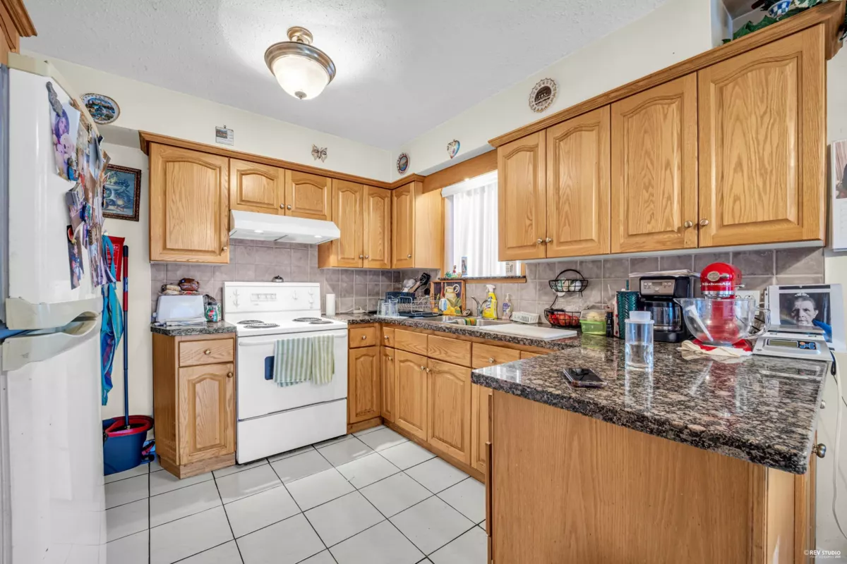 Kitchen Photo of 4307 Venables Street, Burnaby, BC