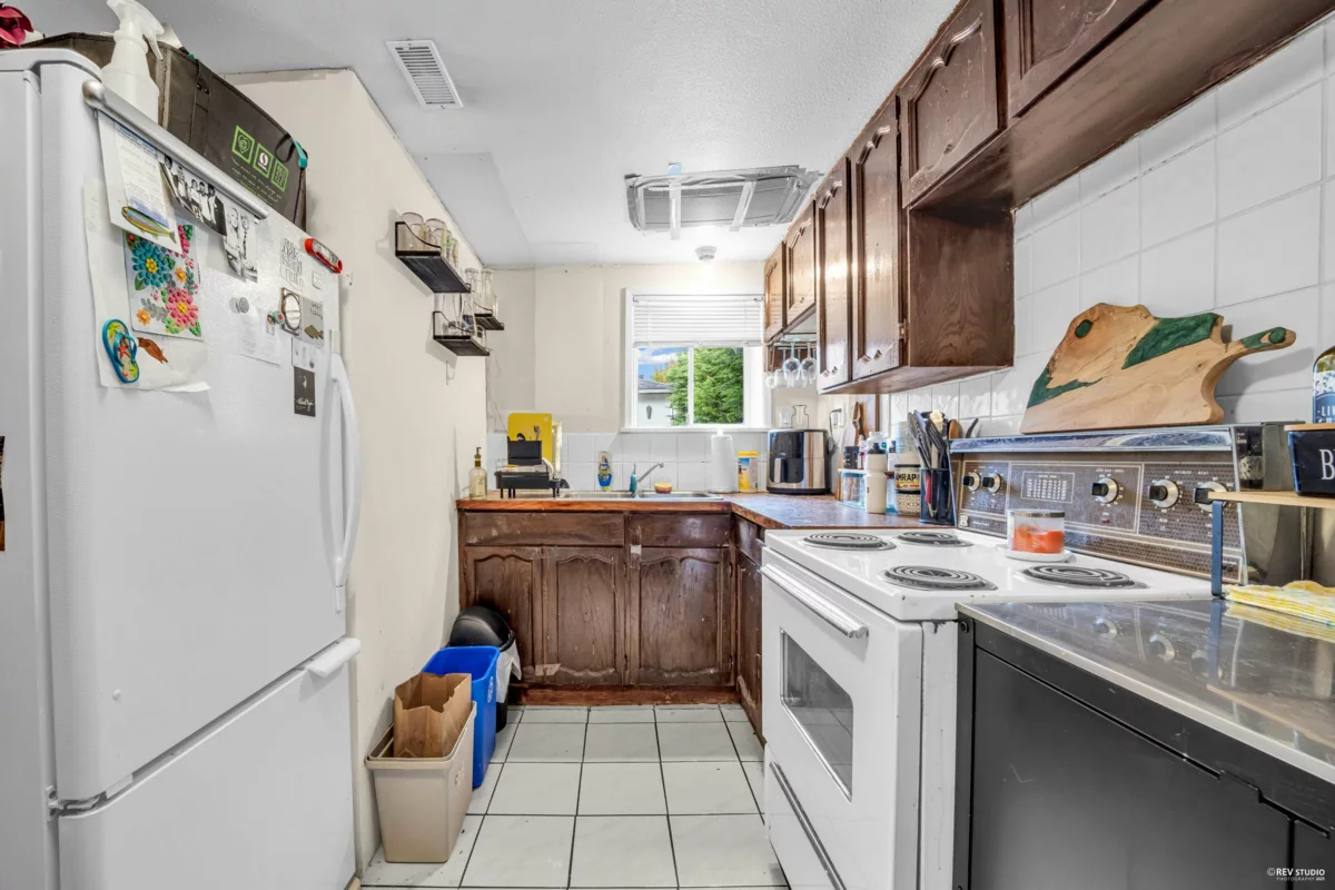 Mudroom Photo of 4307 Venables Street, Burnaby, BC