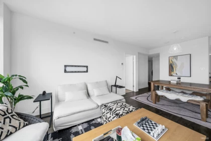 2104 1550 Fern Street, North Vancouver, BC