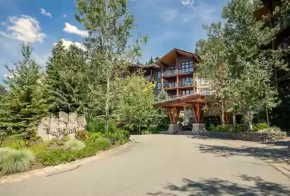 401C 2020 London Lane, Whistler, BC, Whistler — Apartment/Condo for sale