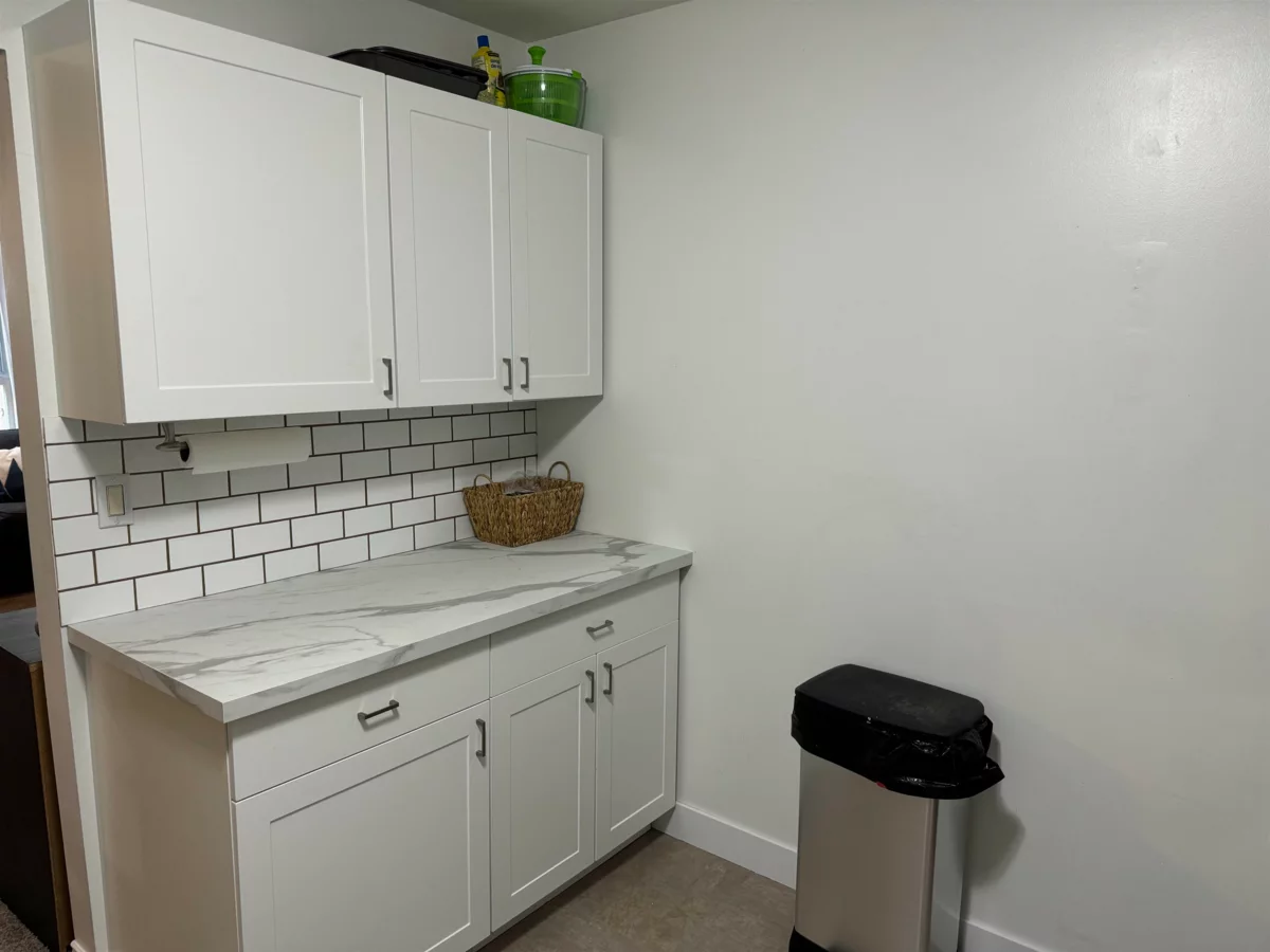 Breakfast Nook Photo of 204 33165 2 Avenue, Mission, BC