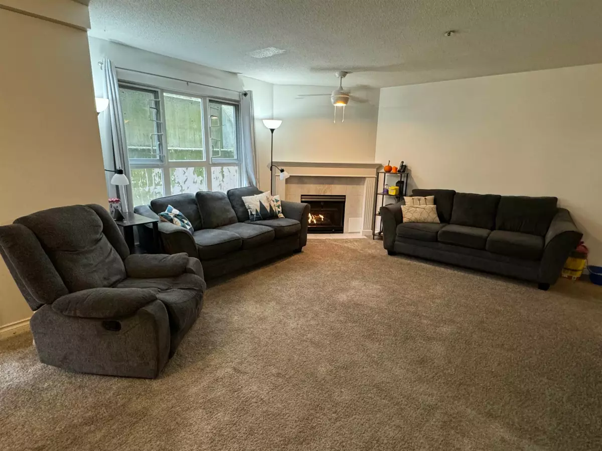 Living Room Photo of 204 33165 2 Avenue, Mission, BC