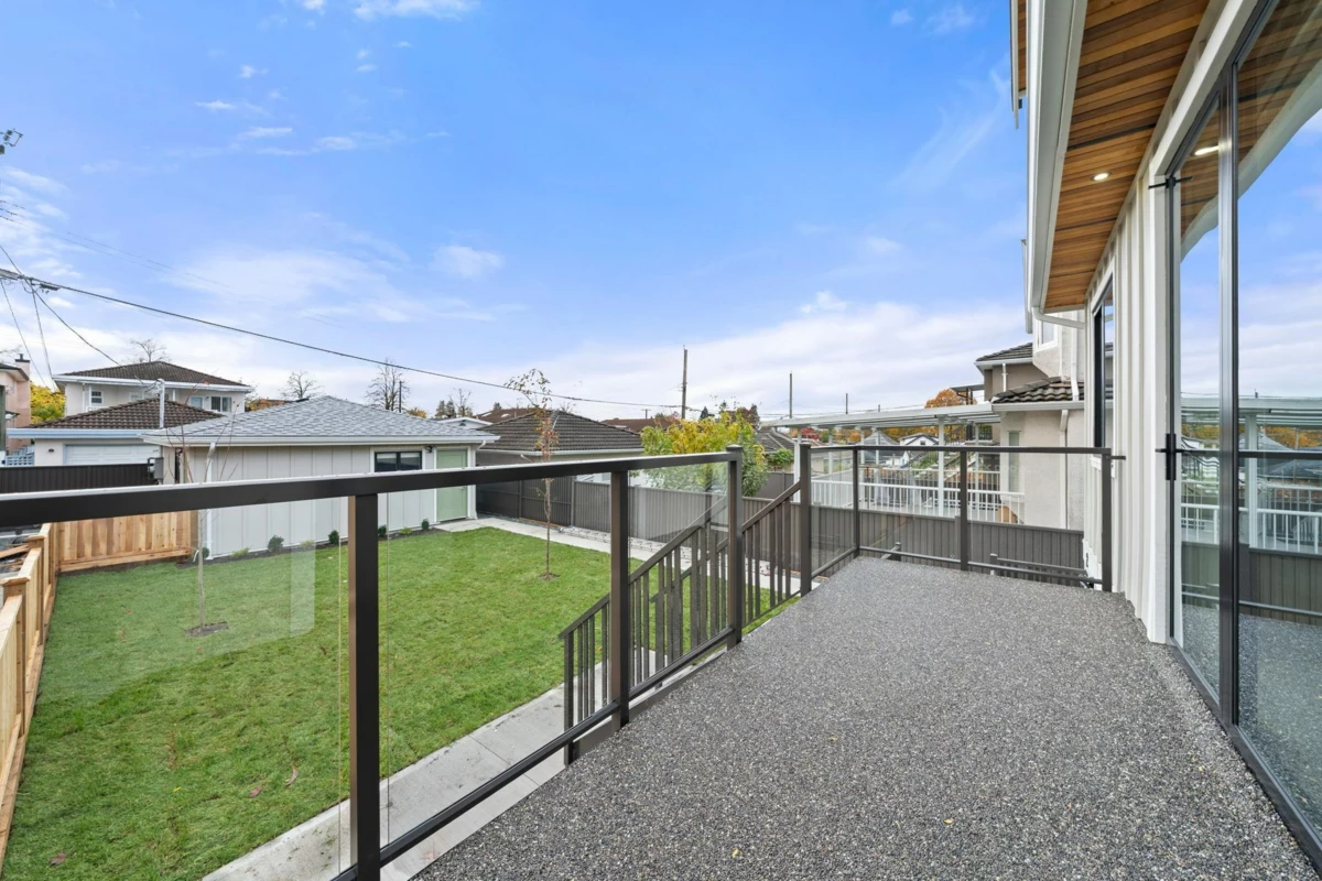 Community Amenities Photo (Clubhouse) of 2 3274 E 44th Avenue, Vancouver, BC