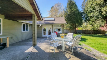 17237 26 Avenue, Surrey, BC, Surrey — Single Family Residence for sale