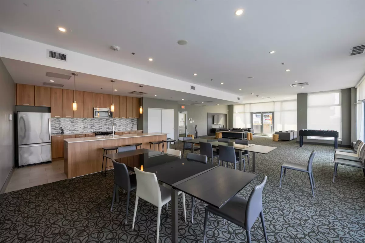 Backyard Photo of 3903 2955 Atlantic Avenue, Coquitlam, BC