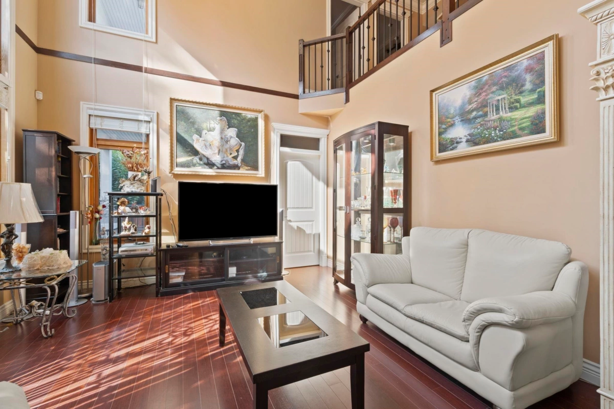 Breakfast Nook Photo of 16308 91a Avenue, Surrey, BC