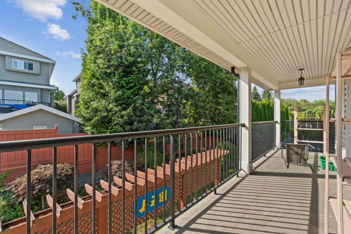 Loft / Bonus Room Photo of 16308 91a Avenue, Surrey, BC