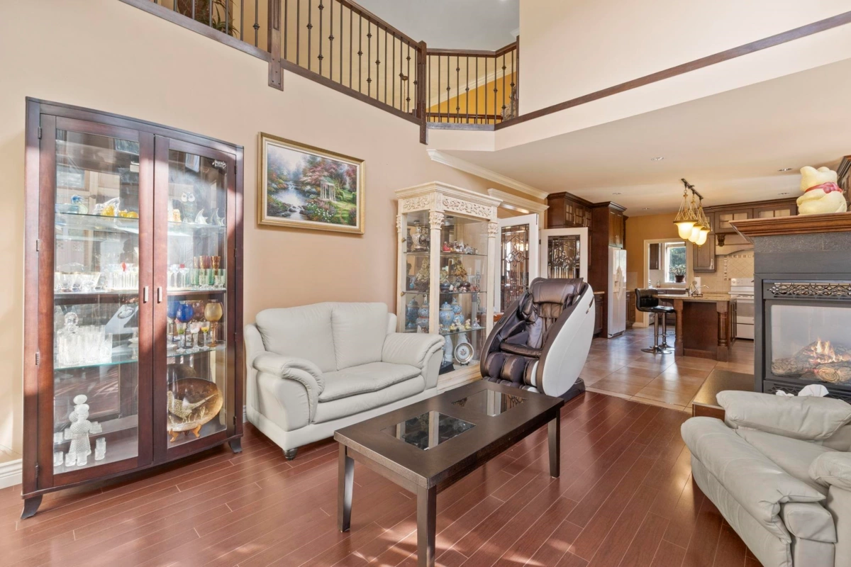 Primary Bedroom Photo of 16308 91a Avenue, Surrey, BC