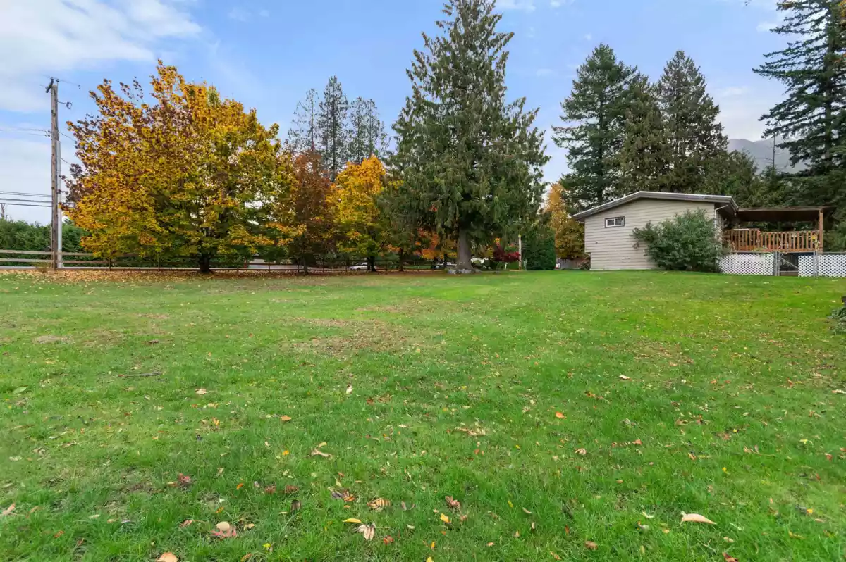 Fitness Center Photo Near 52564 Yale Road, Rosedale, BC