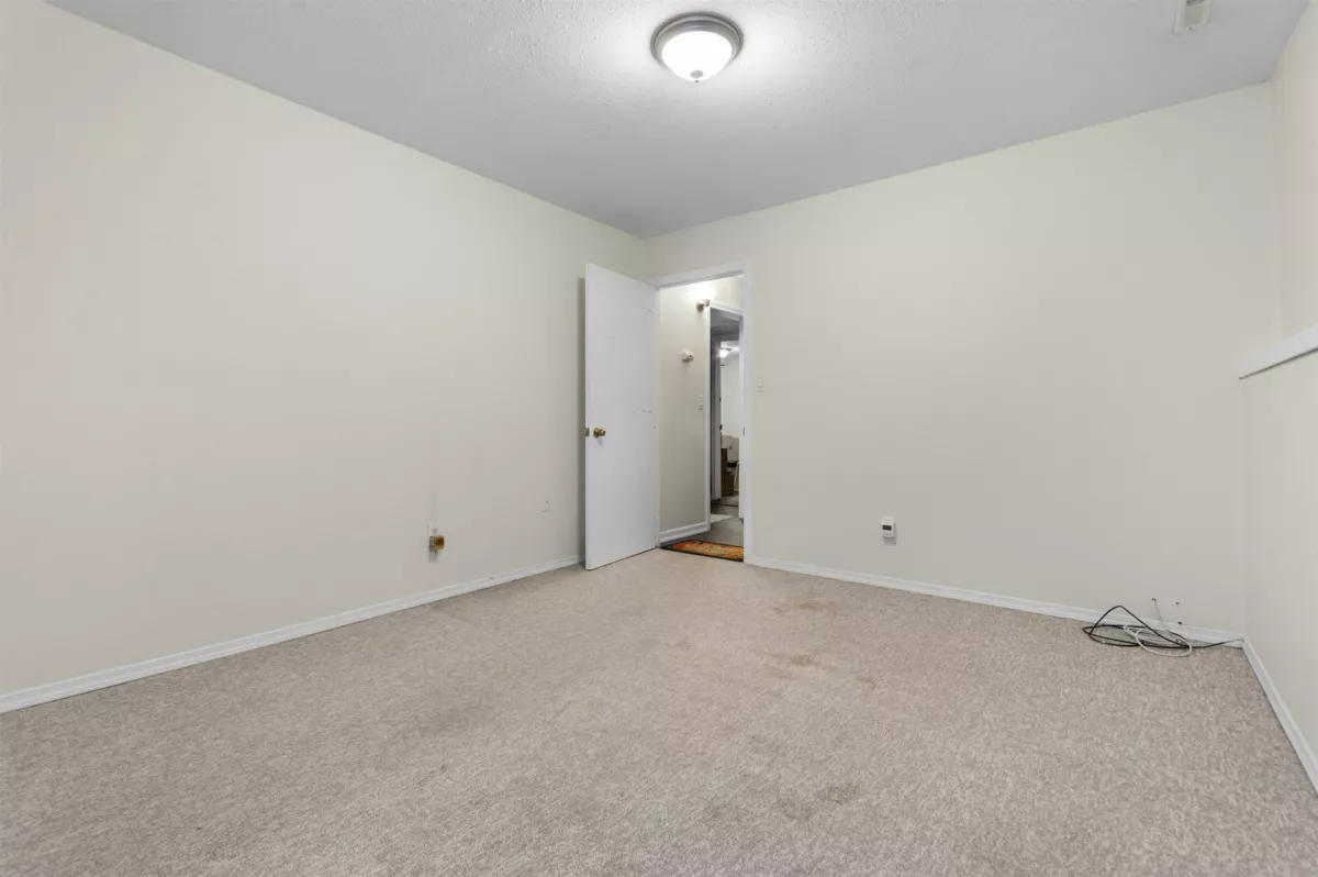 Staircase Photo of 52564 Yale Road, Rosedale, BC