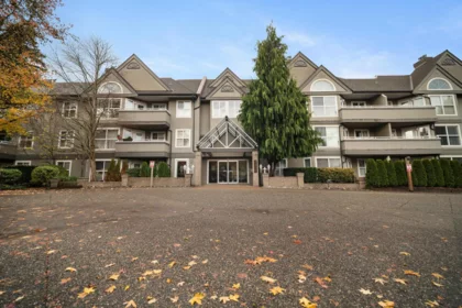 110 6557 121 Street, Surrey, BC, Surrey — Apartment/Condo for sale