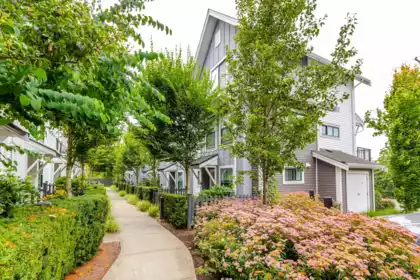 21 5945 176a Street, Surrey, BC, Surrey — Townhouse for sale