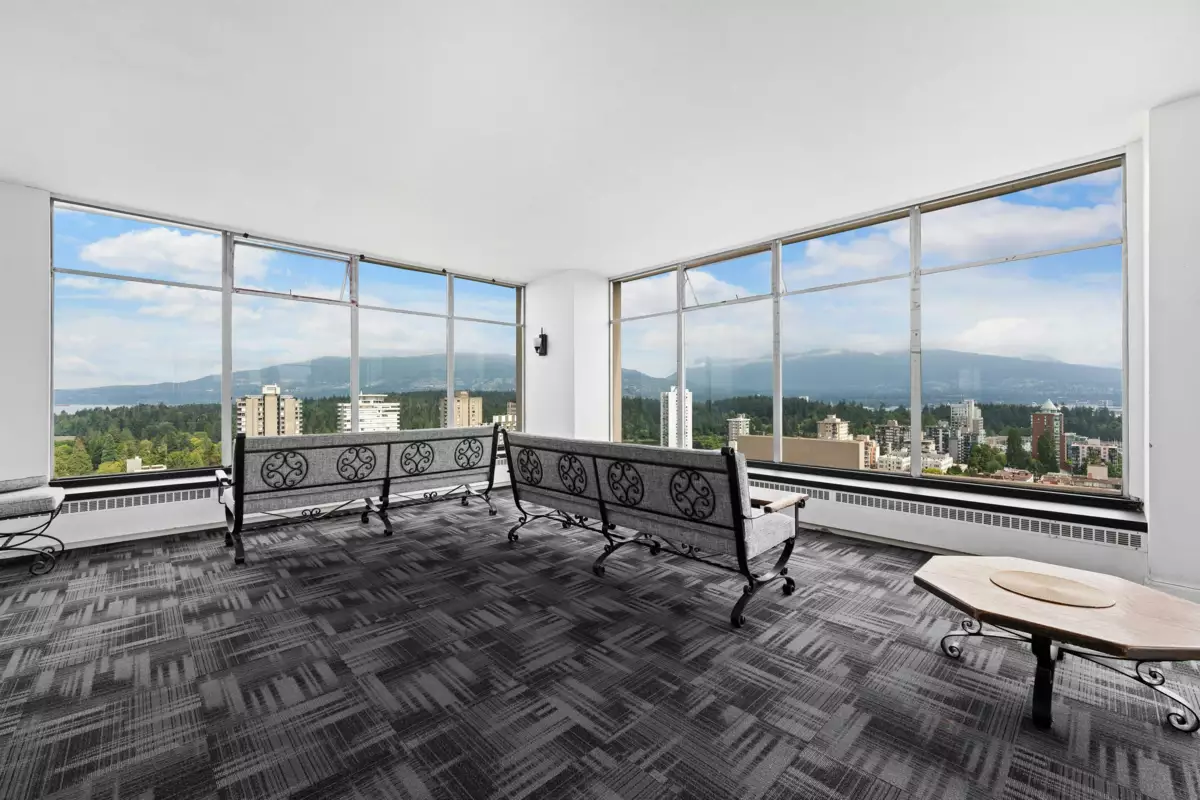 Hallway Photo of 2508 1850 Comox Street, Vancouver, BC