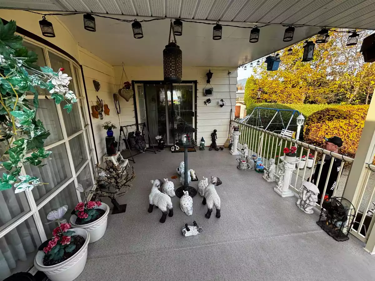 Front Yard Photo of 46544 Seaholm Crescent, Chilliwack, BC