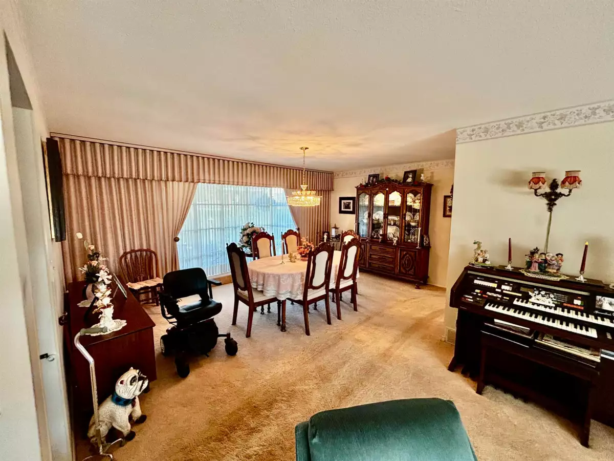 Kitchen Photo of 46544 Seaholm Crescent, Chilliwack, BC