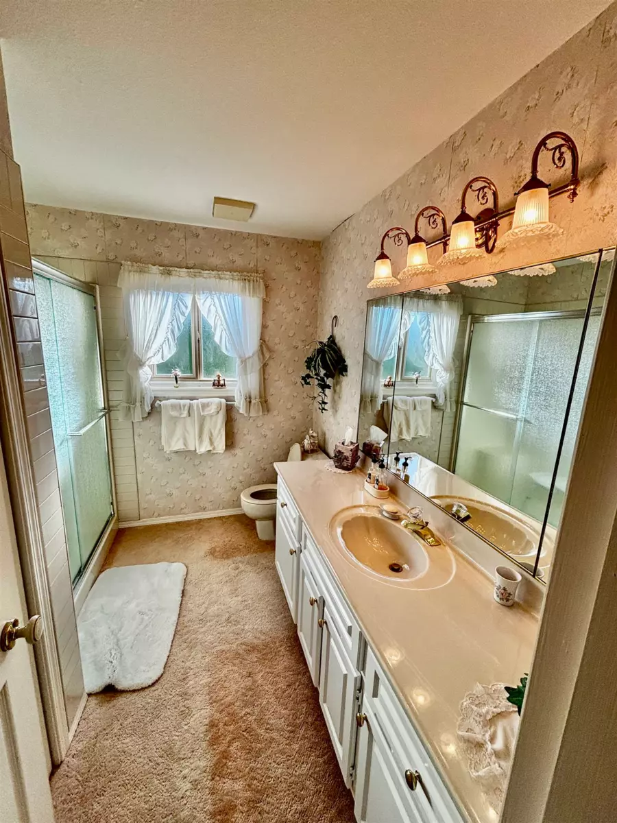 Primary Bedroom Photo of 46544 Seaholm Crescent, Chilliwack, BC