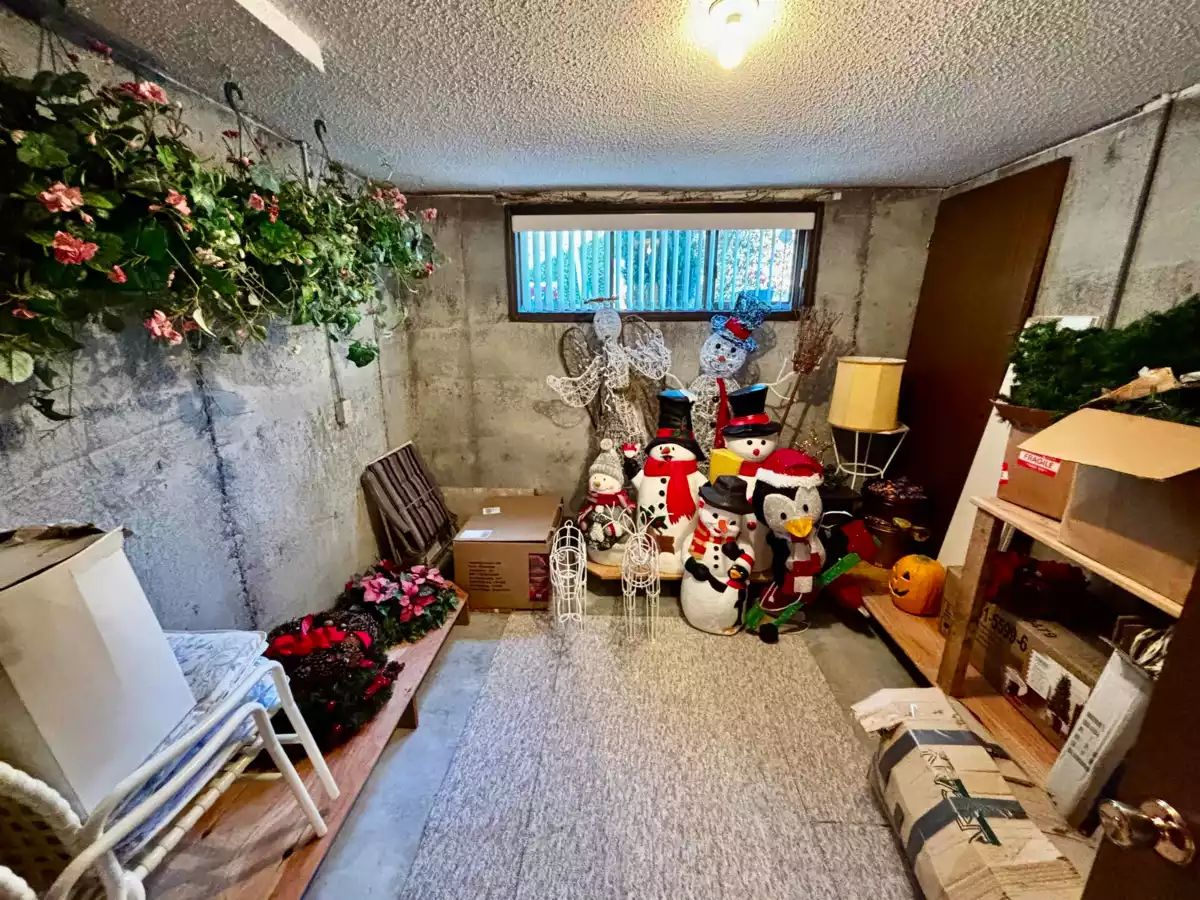 Staircase Photo of 46544 Seaholm Crescent, Chilliwack, BC