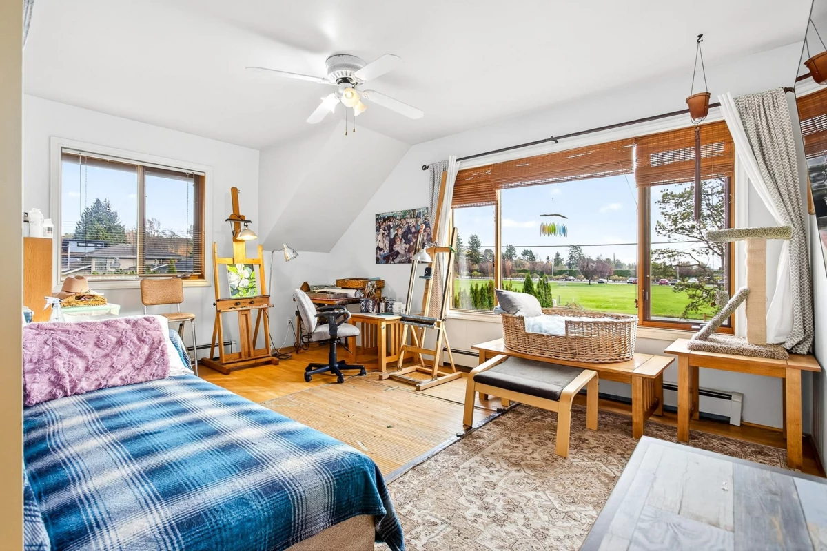 Backyard Photo of 16937 Avenue, Surrey, BC