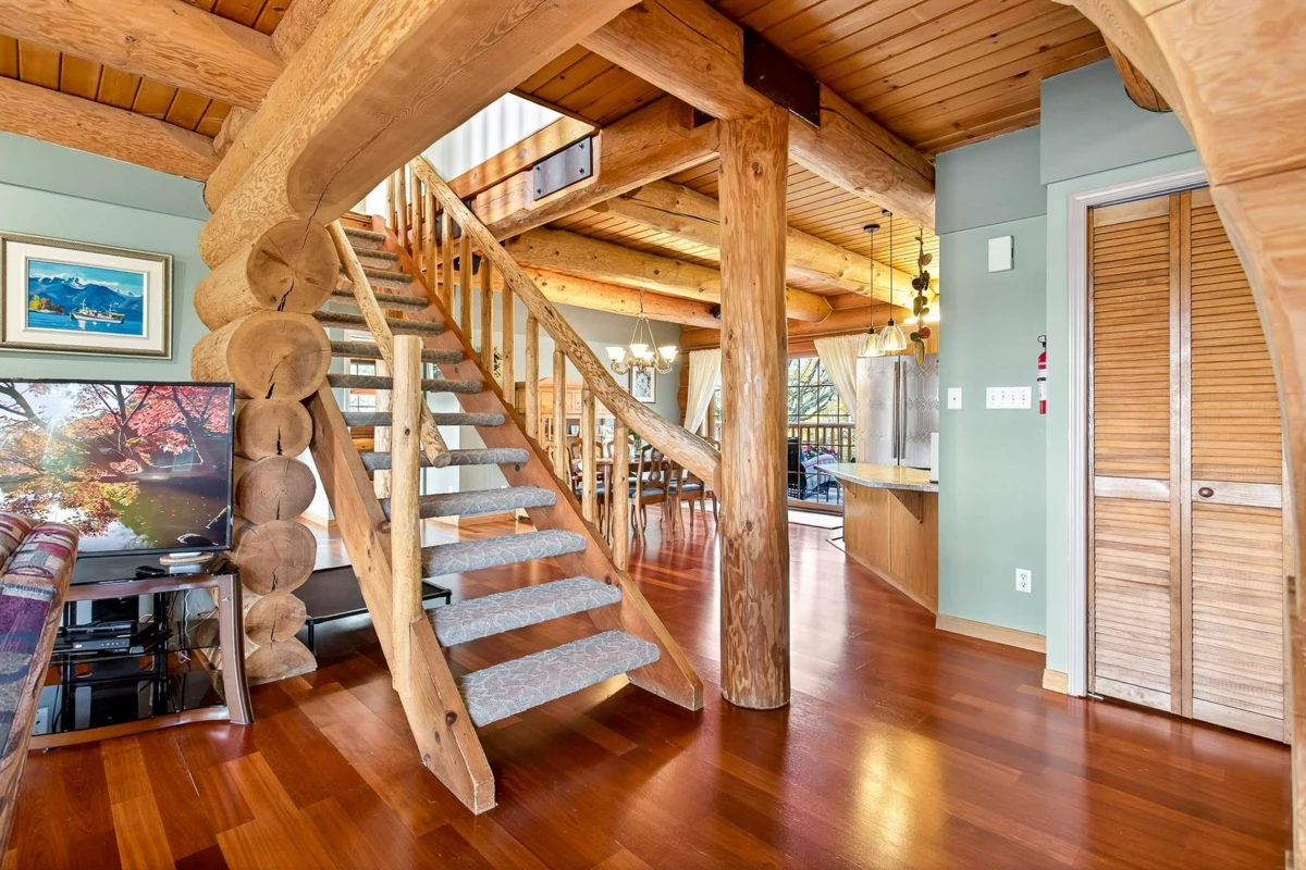 Basement Recreation Room Photo of 16937 Avenue, Surrey, BC