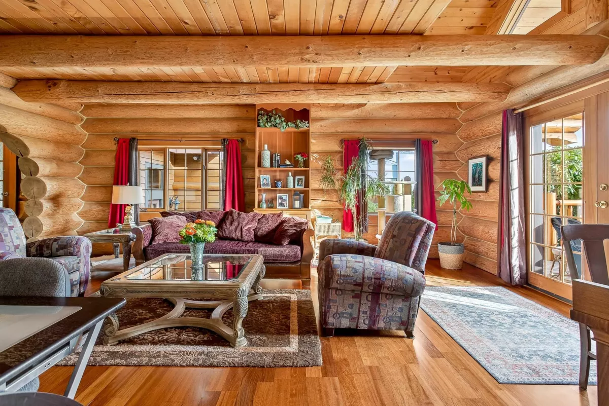 Kitchen Photo of 16937 Avenue, Surrey, BC