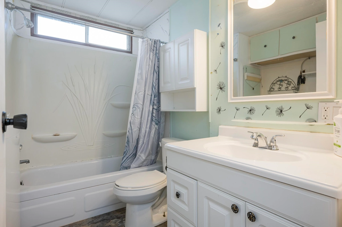 Basement Recreation Room Photo of 1 11812 Ponderosa Boulevard, Pitt Meadows, BC