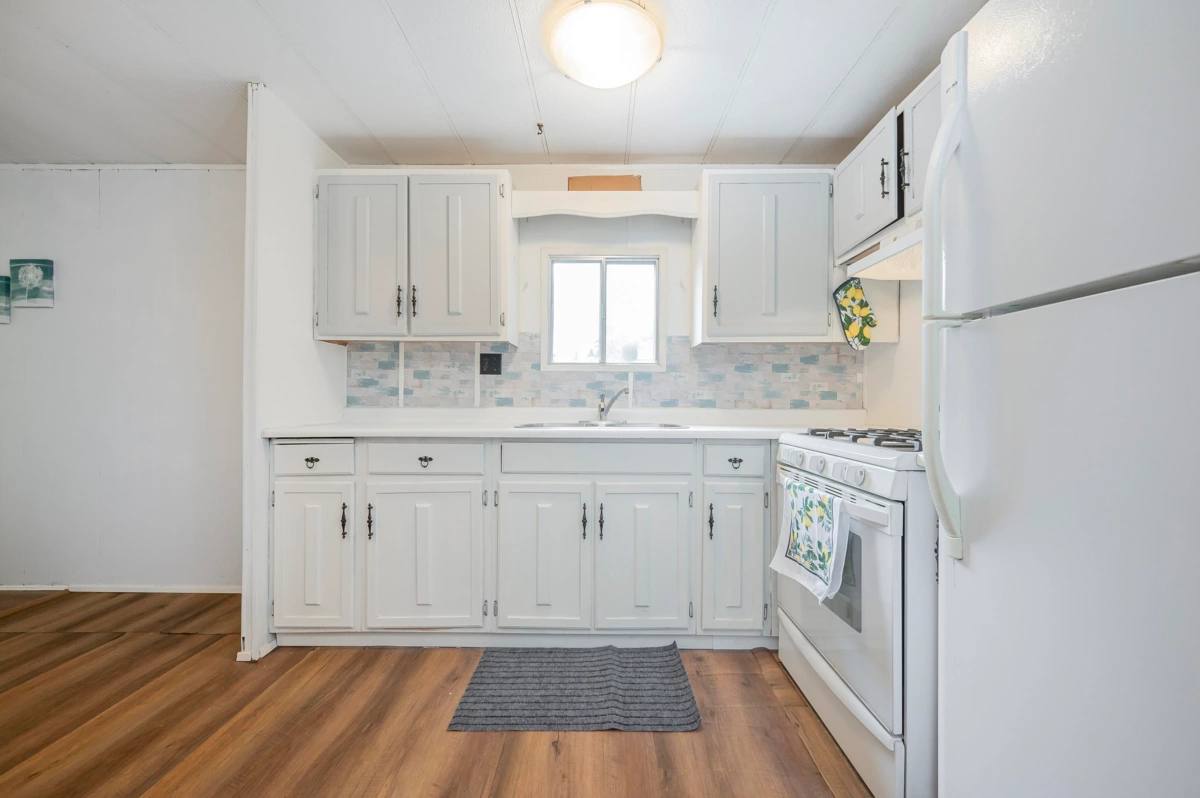 Breakfast Nook Photo of 1 11812 Ponderosa Boulevard, Pitt Meadows, BC